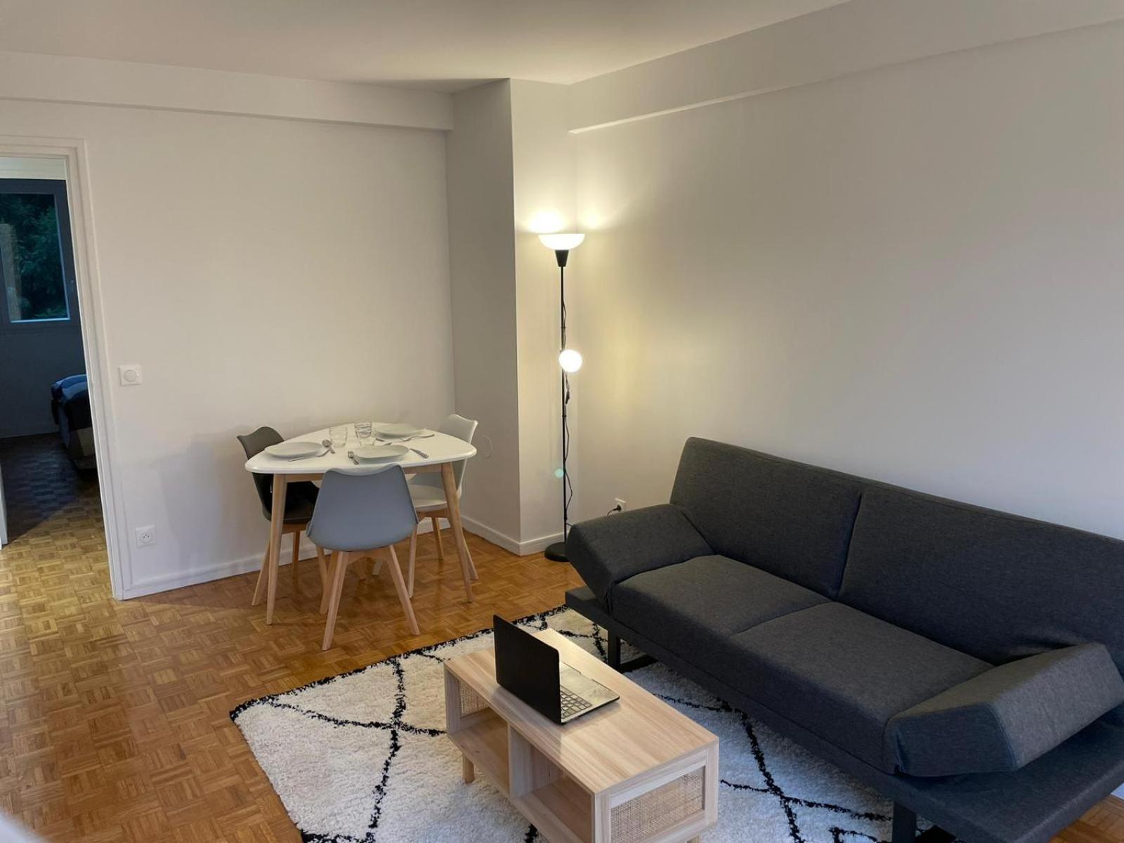 5 People/Paris-Cdg/France Stadium Apartment Баньоле Екстериор снимка